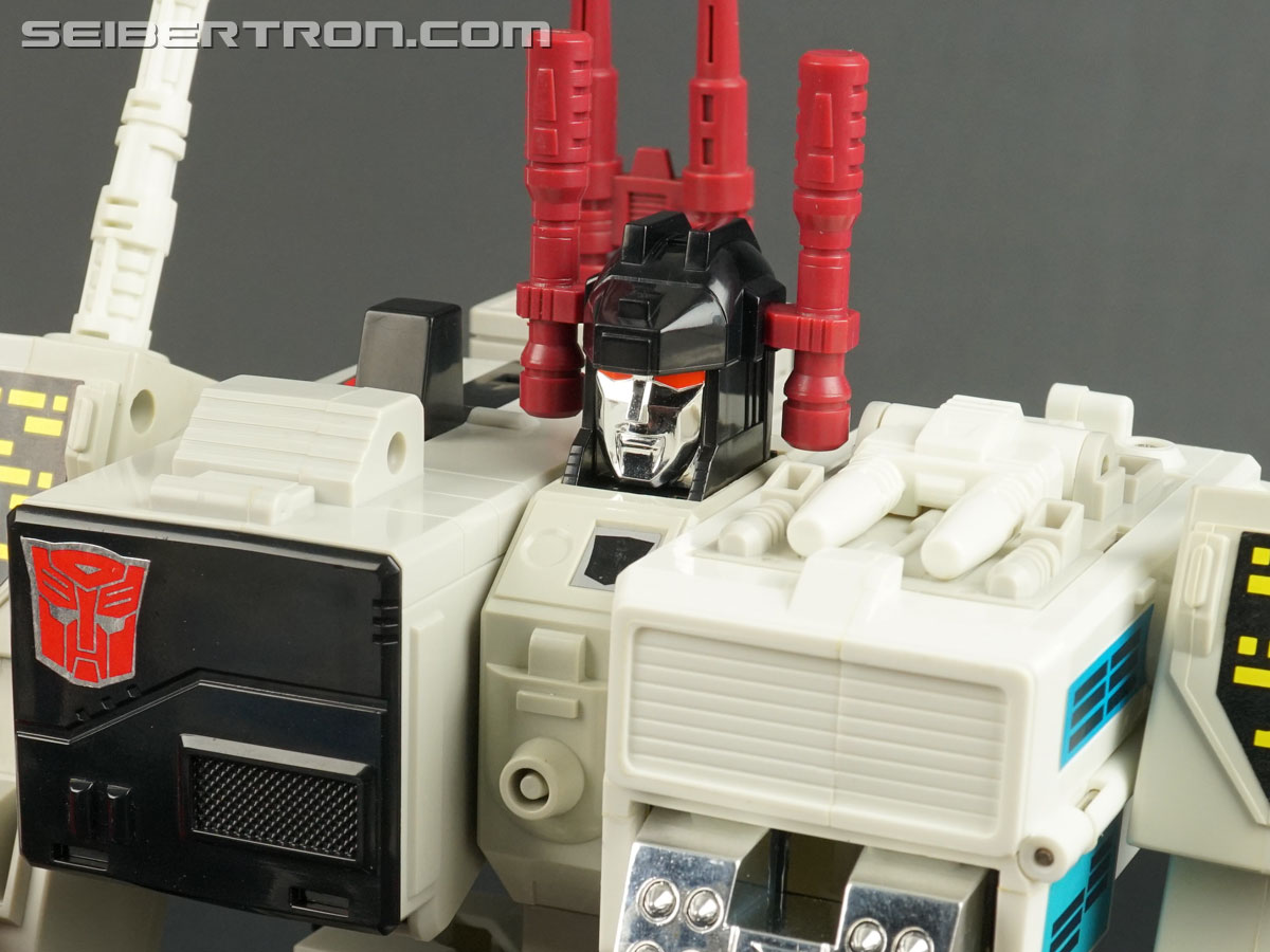 Transformers G1 1986 Metroplex (Metroflex) (Image #166 of 278)