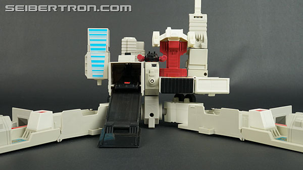 Transformers G1 1986 Metroplex (Metroflex) (Image #29 of 278)