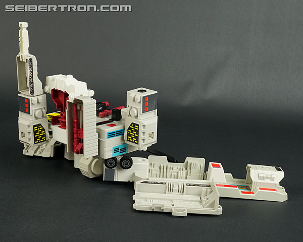 Transformers G1 1986 Metroplex (Metroflex) (Image #34 of 278)