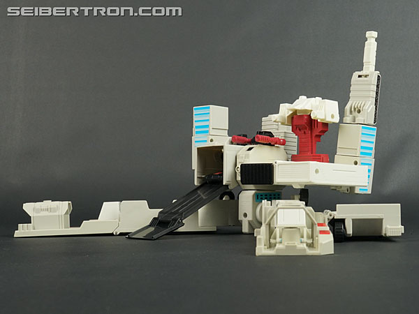 Transformers G1 1986 Metroplex (Metroflex) (Image #38 of 278)