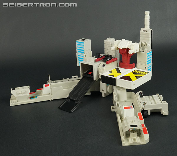 Transformers G1 1986 Metroplex (Metroflex) (Image #44 of 278)