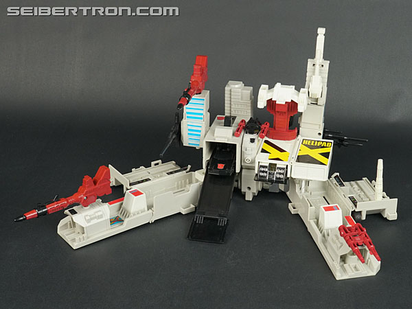 Transformers G1 1986 Metroplex (Metroflex) (Image #31 of 97)