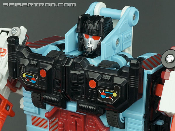 transformers g1 defensor toy