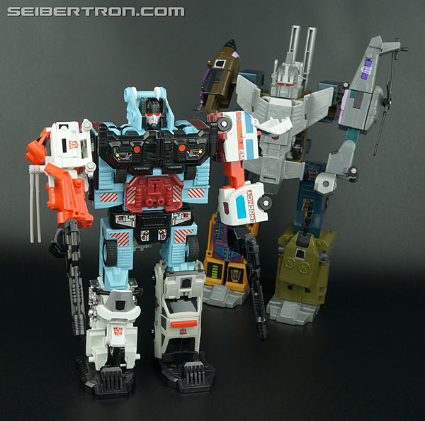 transformers g1 defensor toy