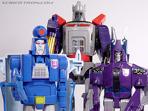 Transformers G1 1986 Scourge (Image #70 of 70)