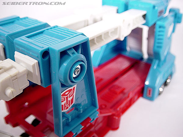 Transformers G1 1986 Ultra Magnus (Reissue) (Image #11 of 46)