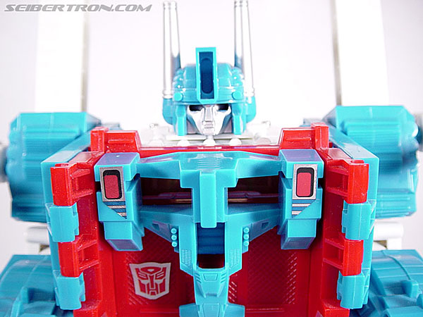 Transformers G1 1986 Ultra Magnus (Reissue) (Image #32 of 46)