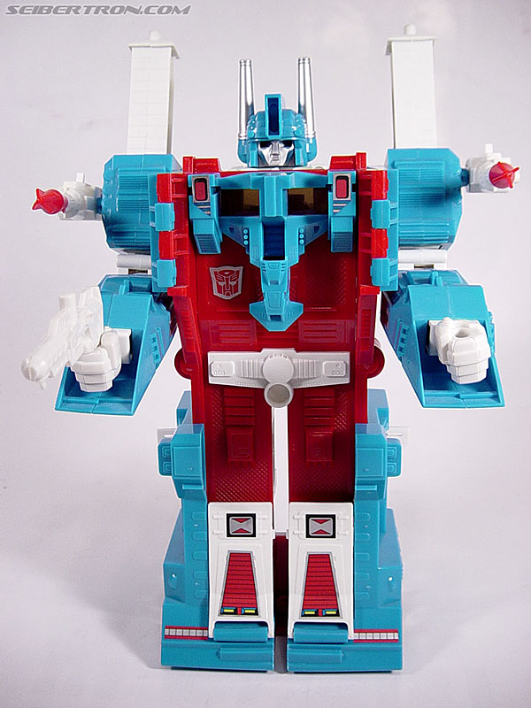 Transformers G1 1986 Ultra Magnus (Reissue) (Image #34 of 46)