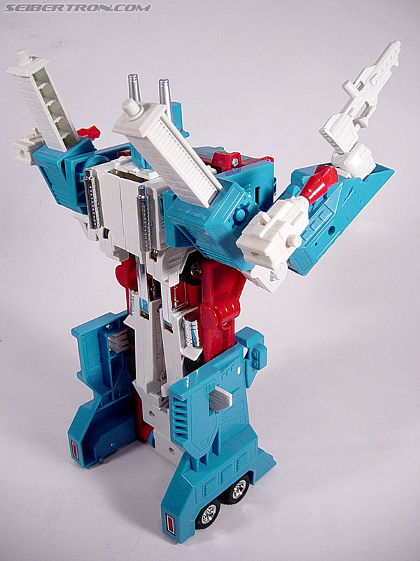Transformers G1 1986 Ultra Magnus (Reissue) (Image #38 of 46)