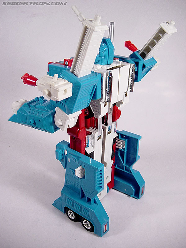 Transformers G1 1986 Ultra Magnus (Reissue) (Image #39 of 46)