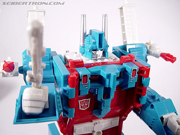 Transformers G1 1986 Ultra Magnus (Reissue) (Image #40 of 46)