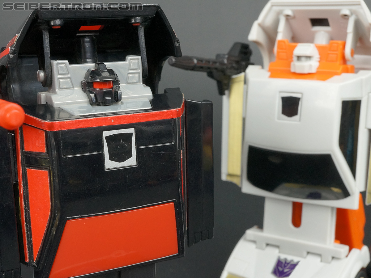 Transformers G1 1986 Runabout (Image #61 of 102)