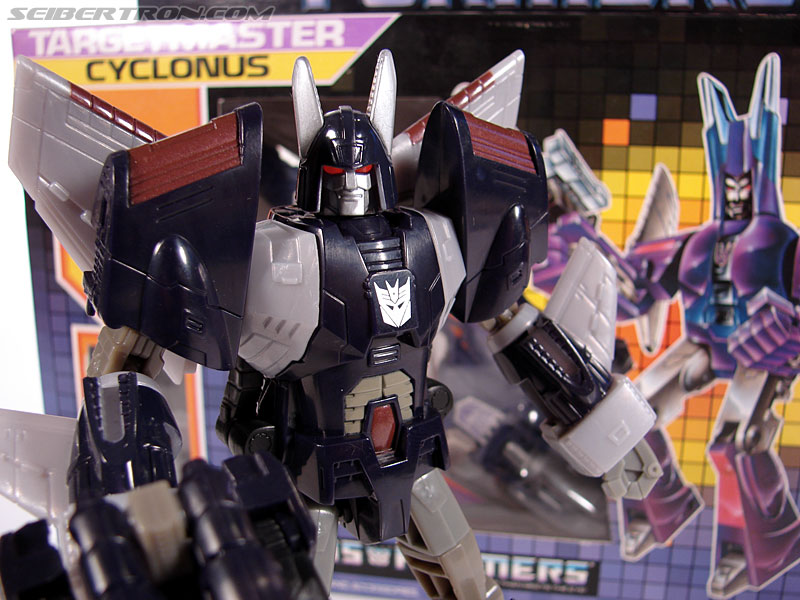 cyclonus toys