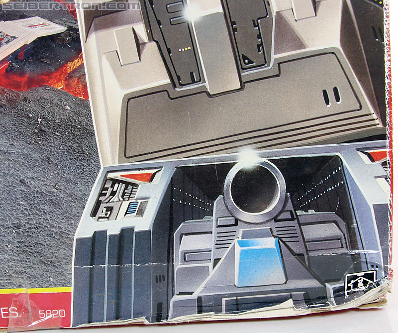 Transformers G1 1987 Fortress Maximus (Image #11 of 274)
