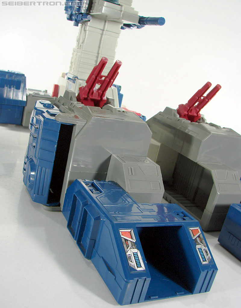 Transformers G1 1987 Fortress Maximus (Image #67 of 274)