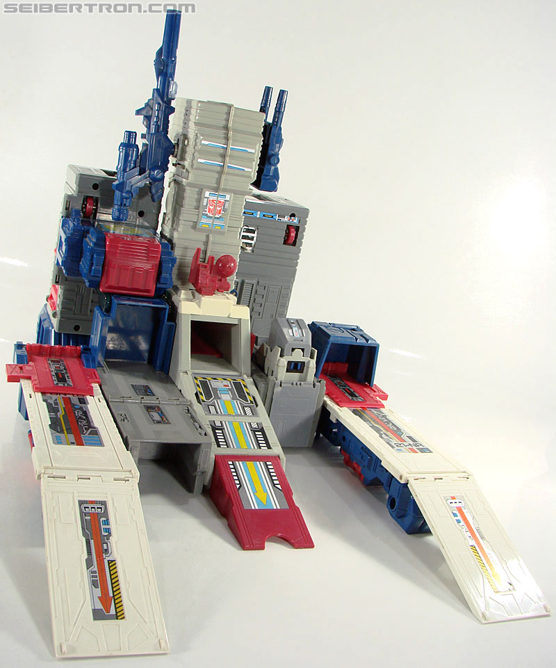 Transformers G1 1987 Fortress Maximus (Image #104 of 274)