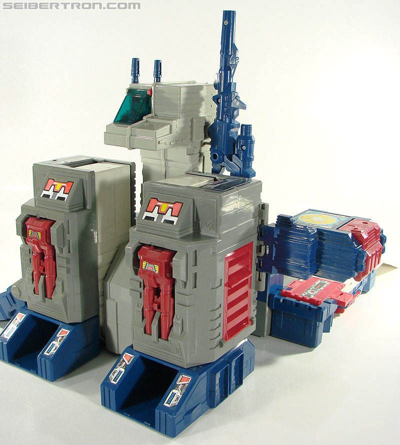 Transformers G1 1987 Fortress Maximus (Image #111 of 274)