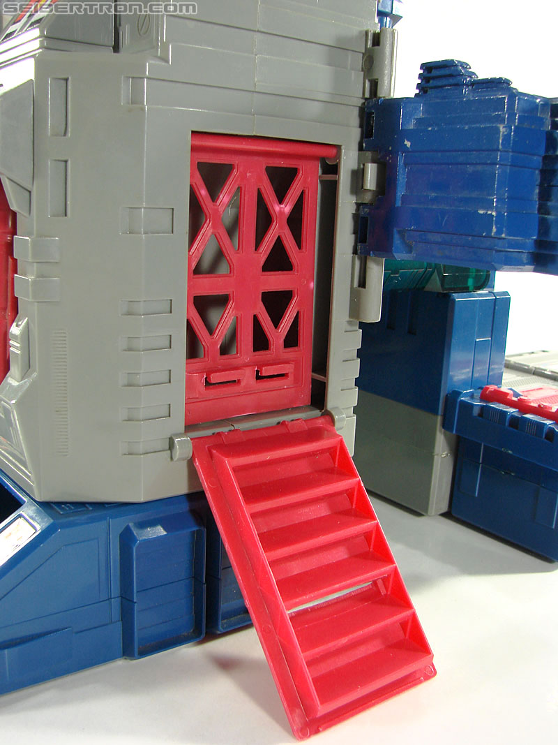 Transformers G1 1987 Fortress Maximus (Image #113 of 274)