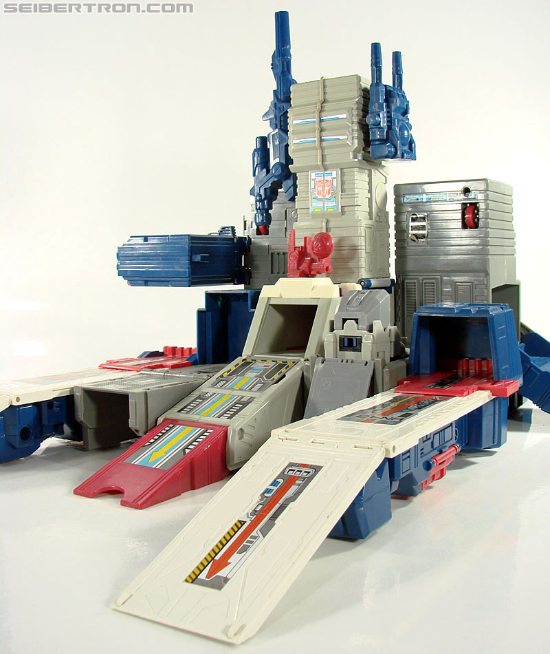 Transformers G1 1987 Fortress Maximus (Image #128 of 274)