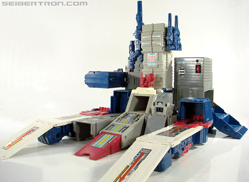 Transformers G1 1987 Fortress Maximus (Image #129 of 274)