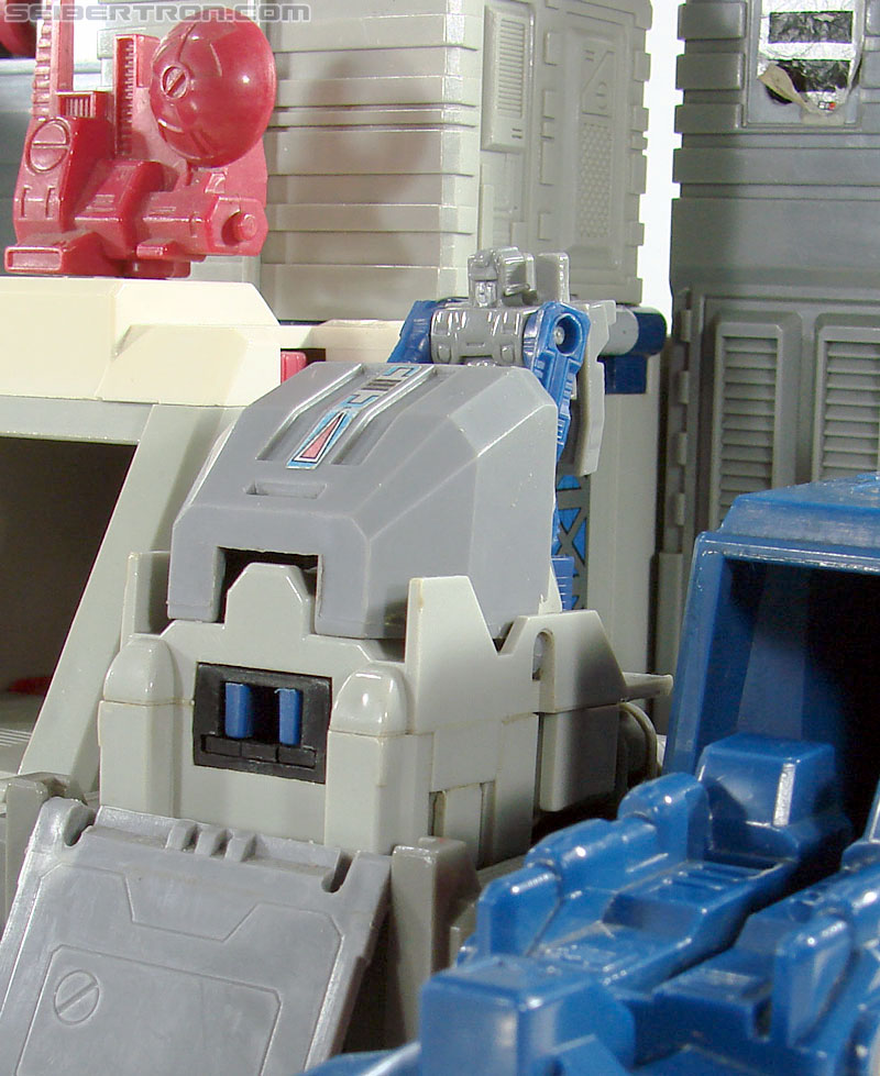Transformers G1 1987 Fortress Maximus (Image #134 of 274)