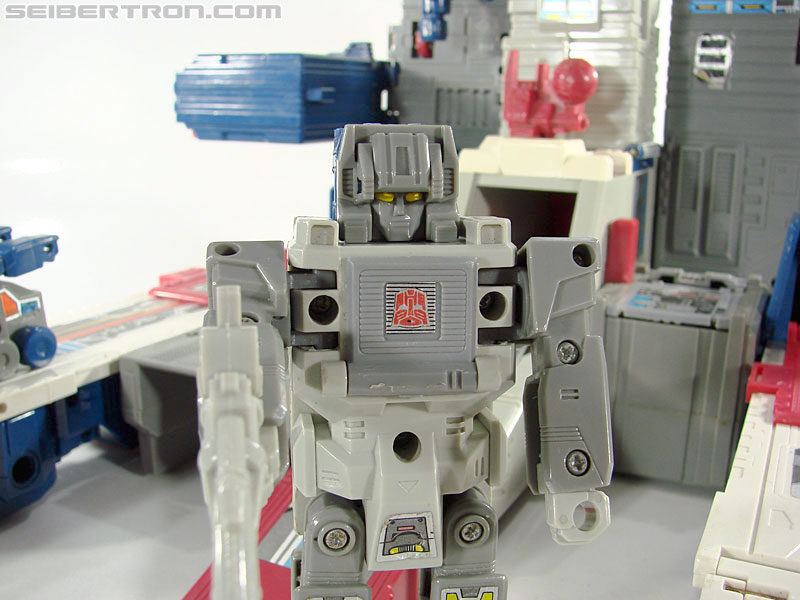 Transformers G1 1987 Fortress Maximus (Image #150 of 274)