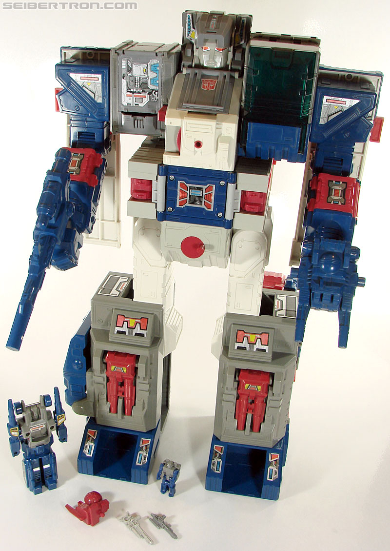 Transformers G1 1987 Fortress Maximus (Image #156 of 274)