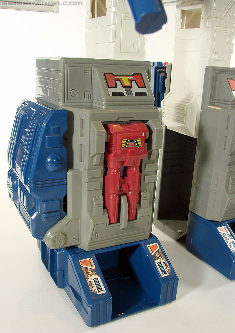 Transformers G1 1987 Fortress Maximus (Image #167 of 274)