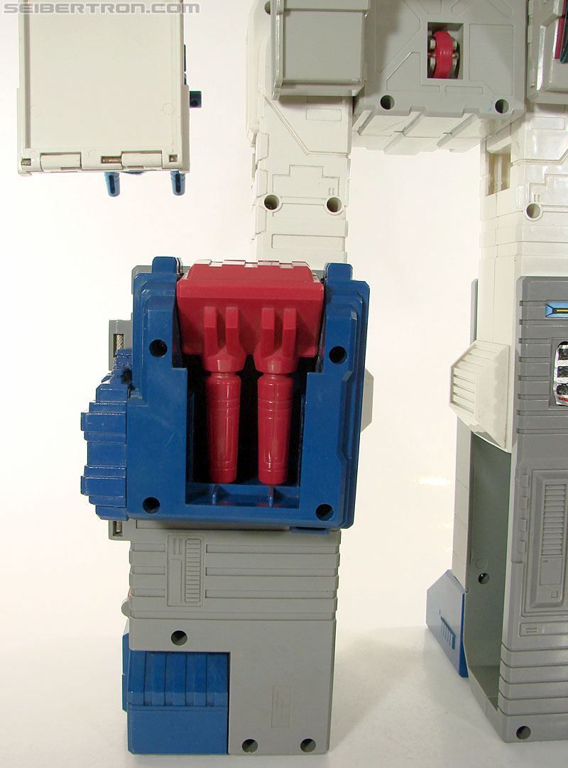 Transformers G1 1987 Fortress Maximus (Image #187 of 274)