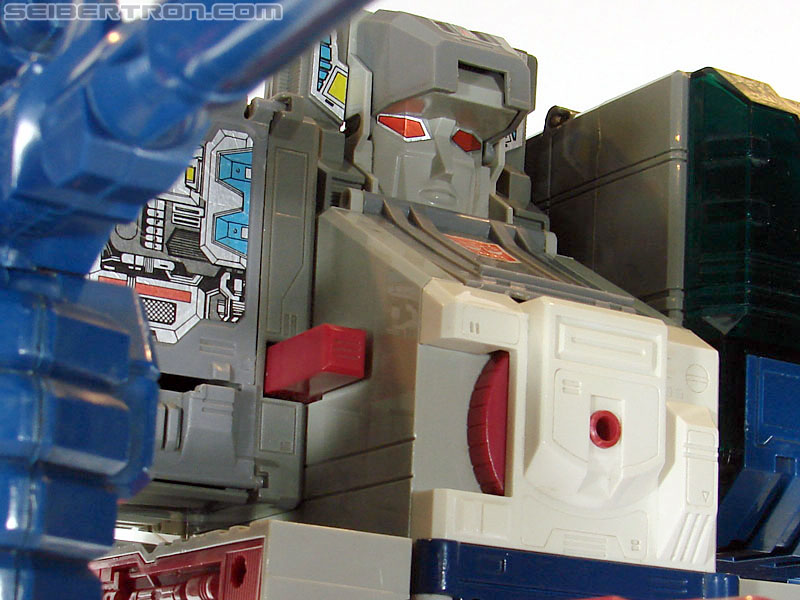Transformers G1 1987 Fortress Maximus (Image #214 of 274)