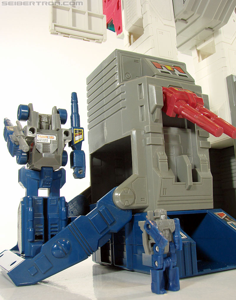 Transformers G1 1987 Fortress Maximus (Image #216 of 274)
