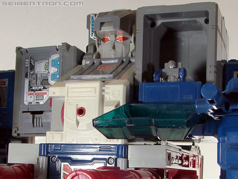 Transformers G1 1987 Fortress Maximus (Image #230 of 274)