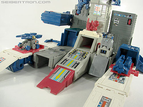 Transformers G1 1987 Fortress Maximus (Image #137 of 274)