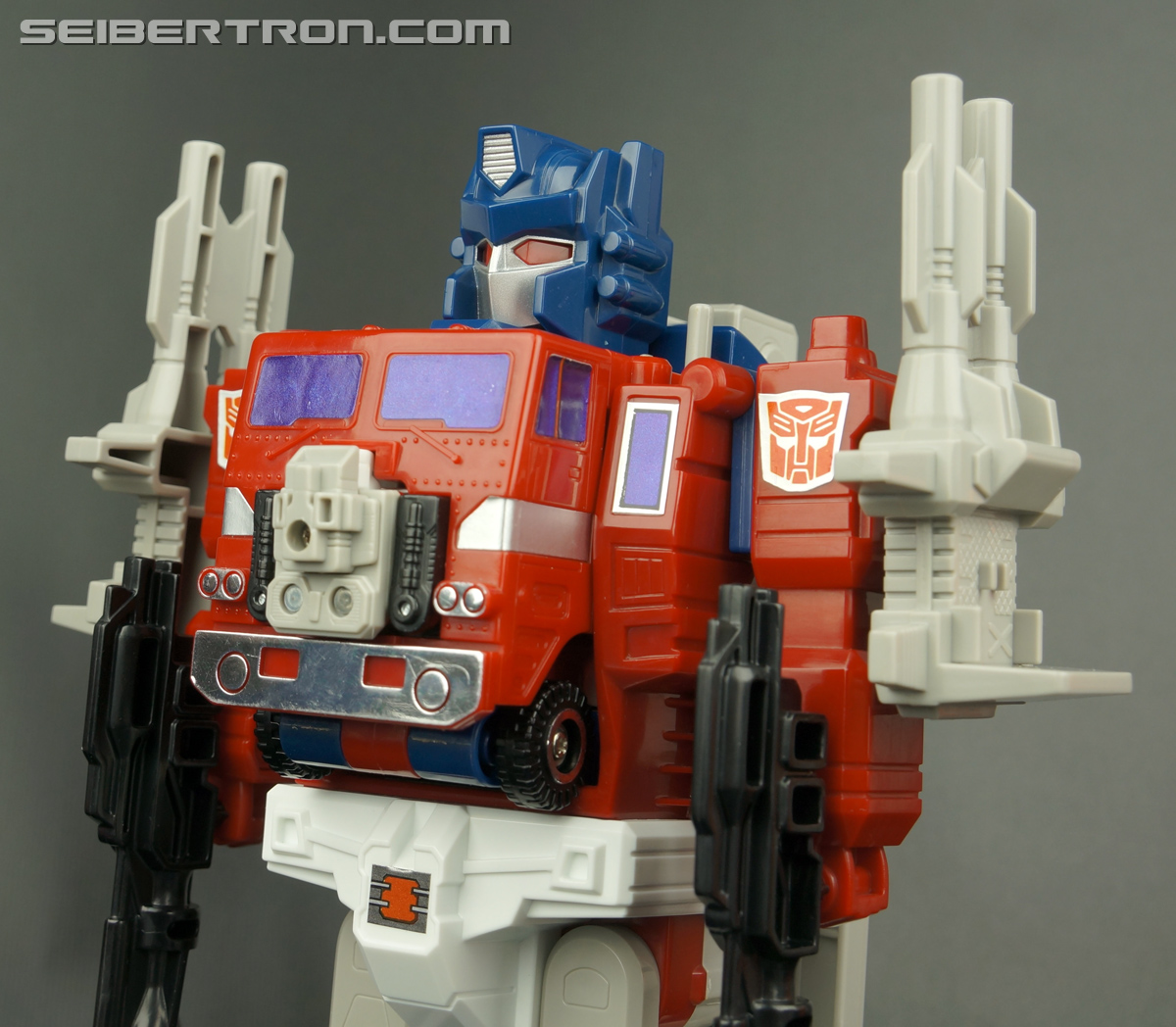 Transformers G1 1988 Optimus Prime (Ginrai) (Image #182 of 281)