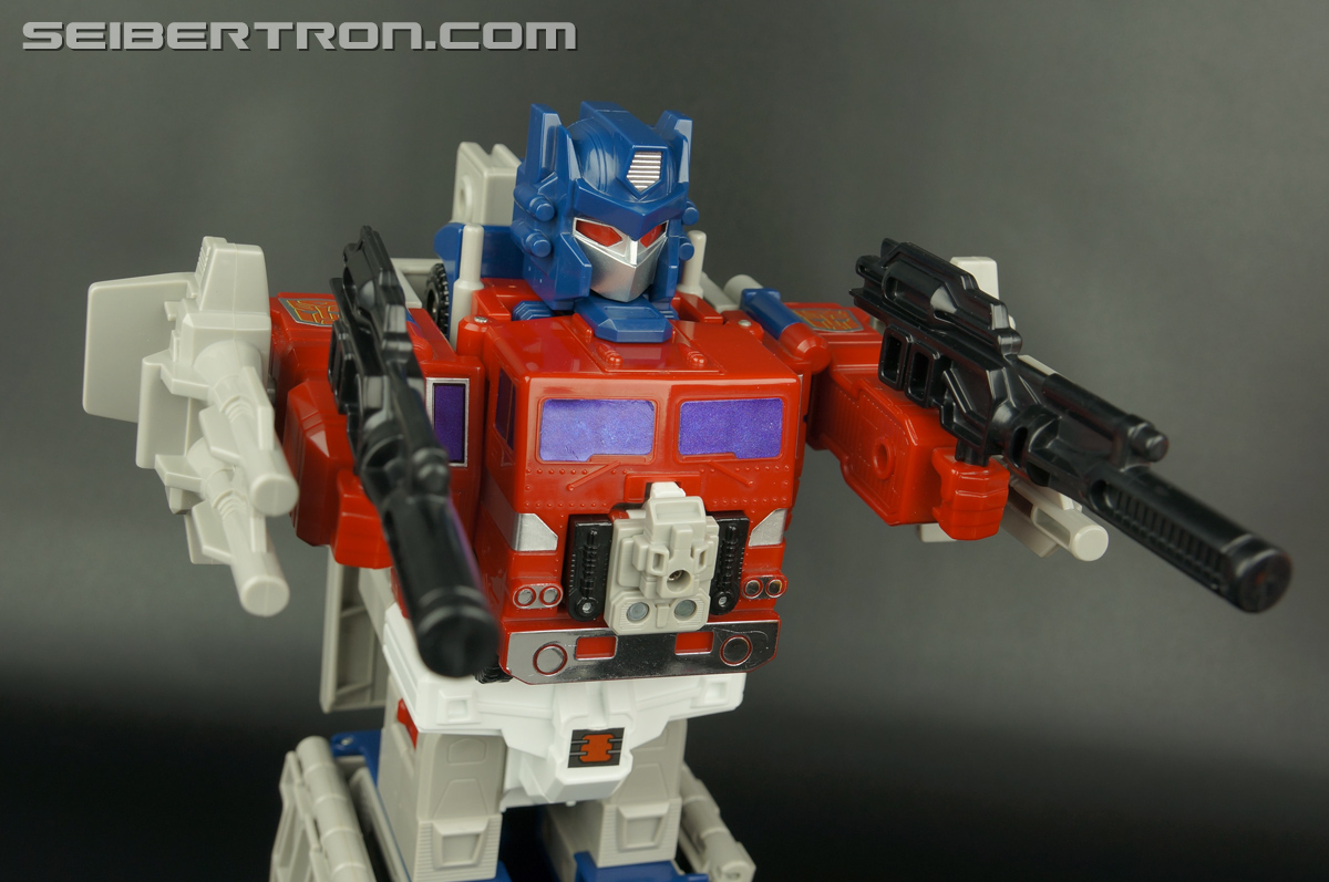 Transformers G1 1988 Optimus Prime (Ginrai) (Image #207 of 281)