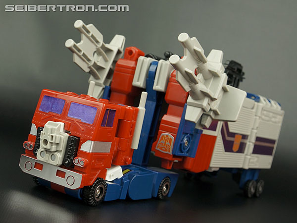 Transformers G1 1988 Optimus Prime (Ginrai) (Image #40 of 281)