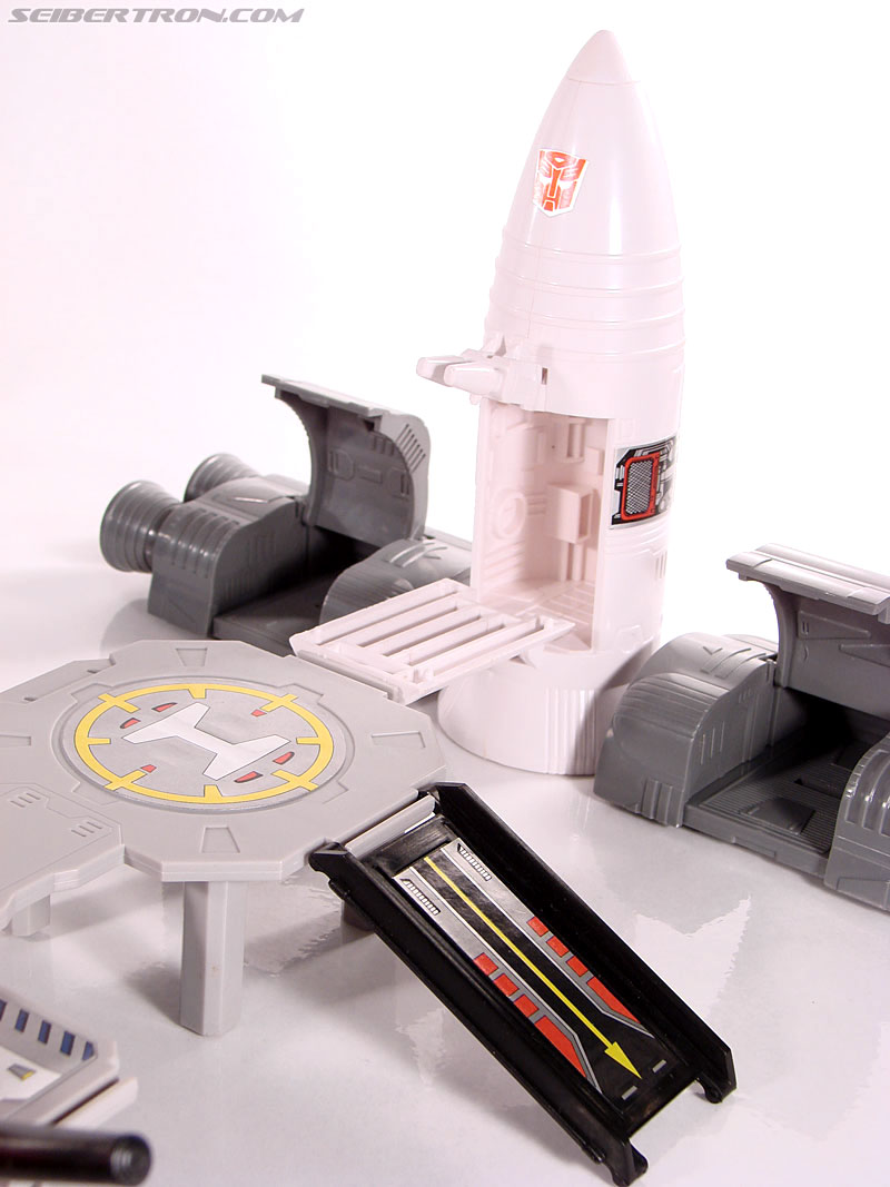 Transformers G1 1989 Countdown with Rocket Base (Moon Radar with Rocket Base) (Image #238 of 266)