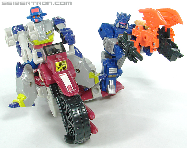 Transformers G1 1990 Axer with Off Road Cycle (Image #102 of 162)