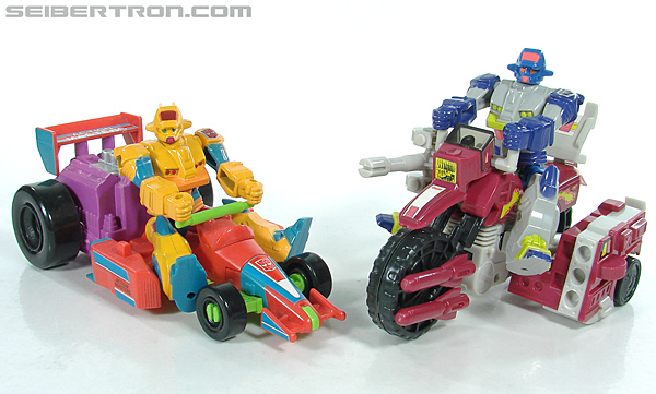 Transformers G1 1990 Axer with Off Road Cycle (Image #129 of 162)