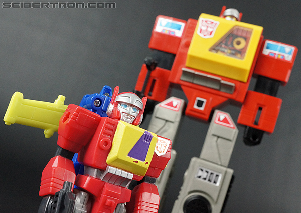 Transformers G1 1990 Blaster with Flight Pack (Image #120 of 124)
