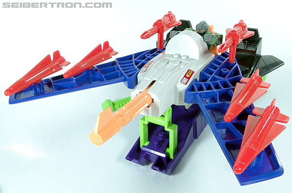 Transformers G1 1990 Gutcruncher with Stratotronic Jet (Image #132 of 189)