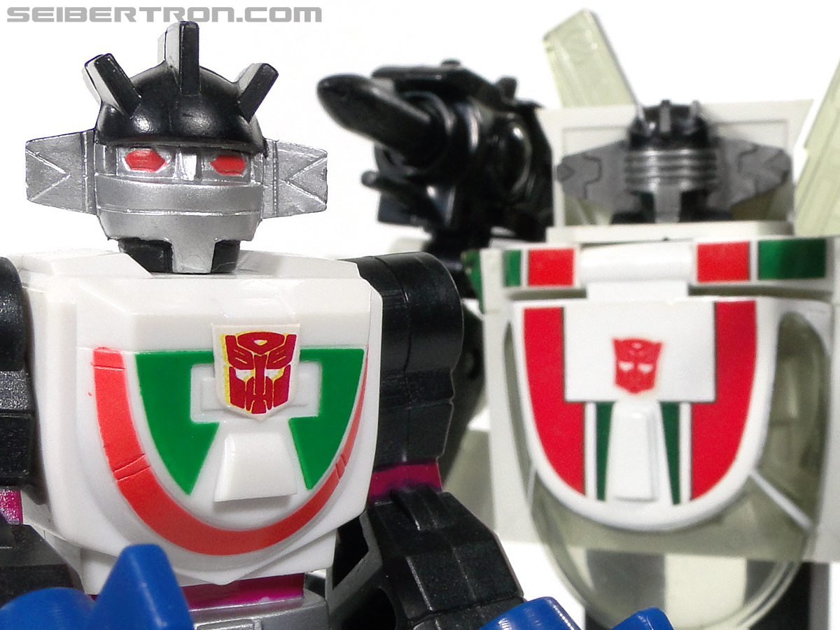 Transformers G1 1990 Wheeljack with Turbo Racer (Image #163 of 178)