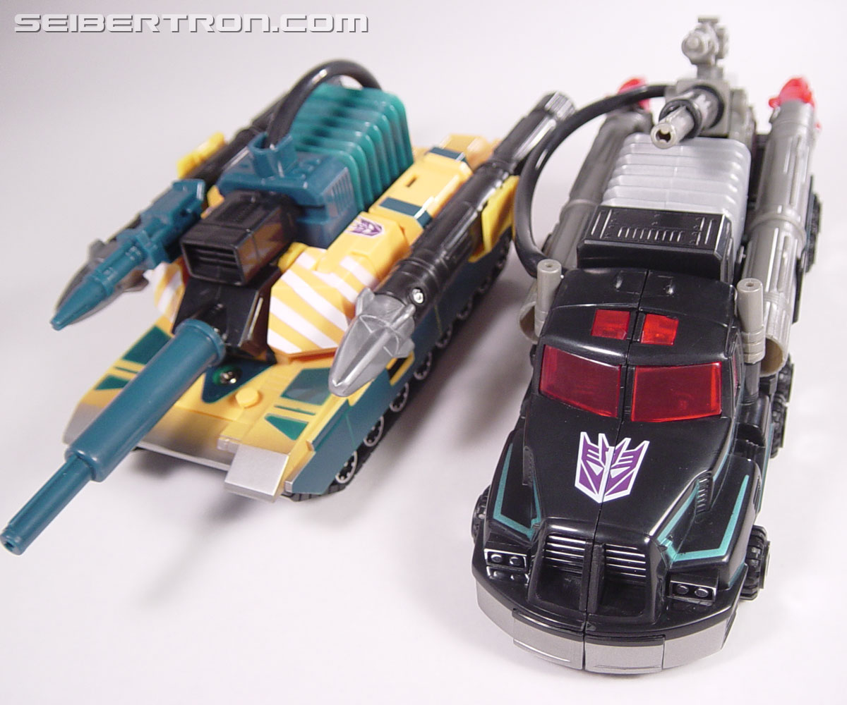 Transformers Robots In Disguise Scourge (Black Convoy) (Image #36 of 102)