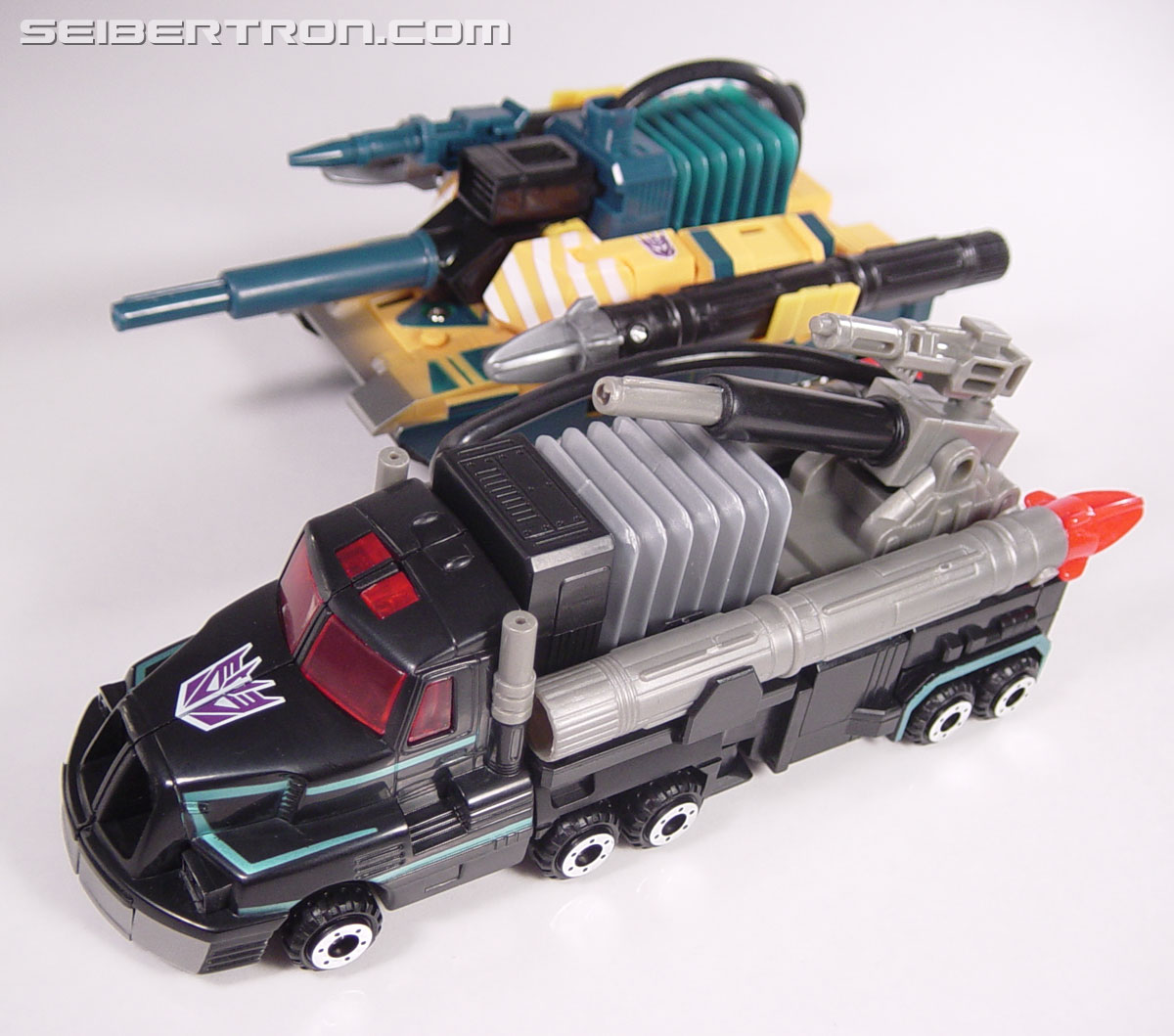 Transformers Robots In Disguise Scourge (Black Convoy) (Image #37 of 102)