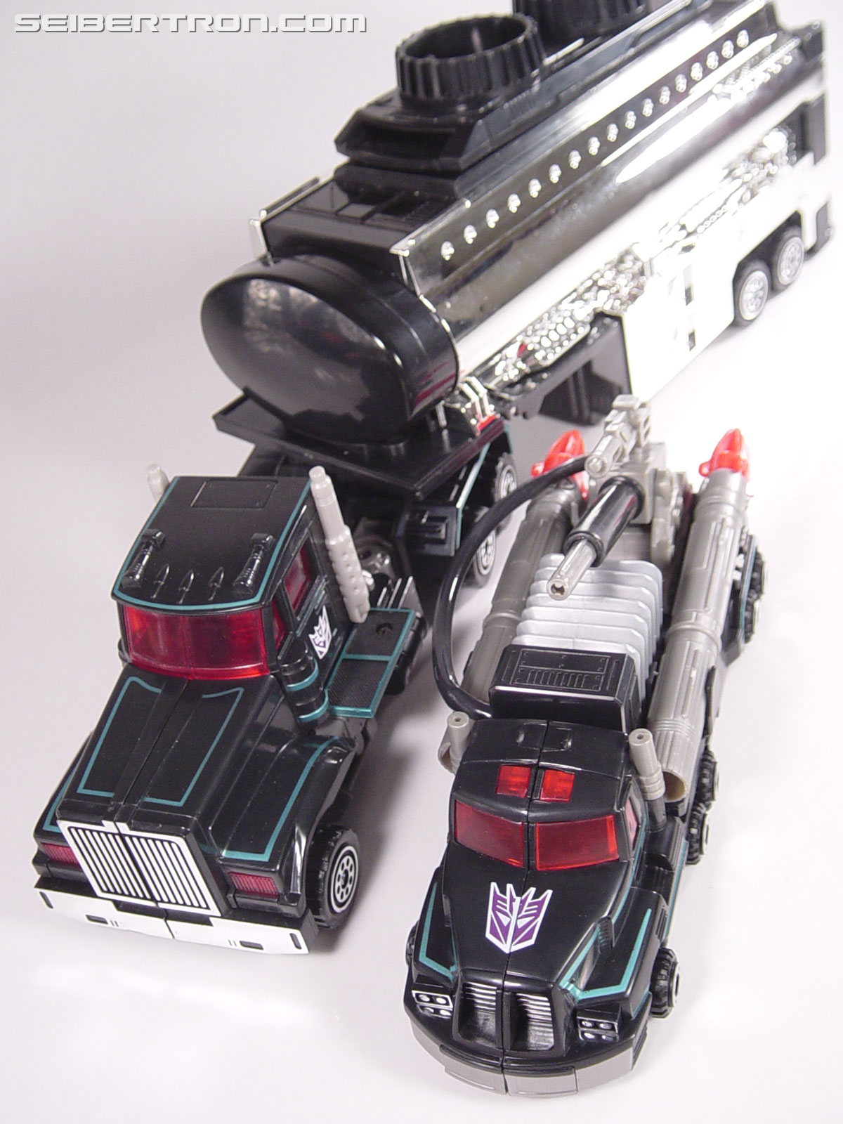 Transformers Robots In Disguise Scourge (Black Convoy) (Image #46 of 102)