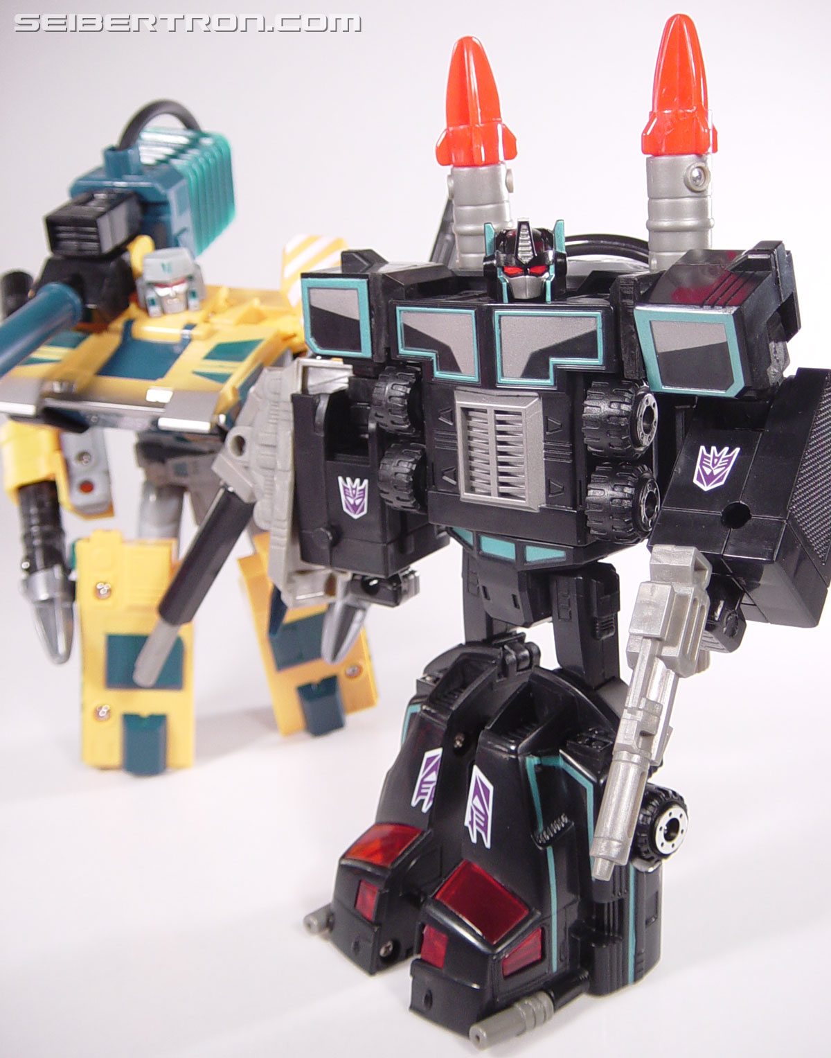Transformers Robots In Disguise Scourge (Black Convoy) (Image #101 of 102)