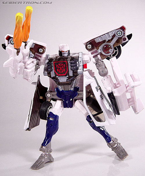 Transformers News: Top 5 Best Prowl Transformers Toys