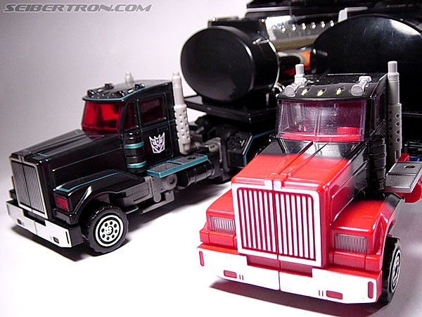 Transformers Robots In Disguise Scourge (Black Convoy) (Image #20 of 67)