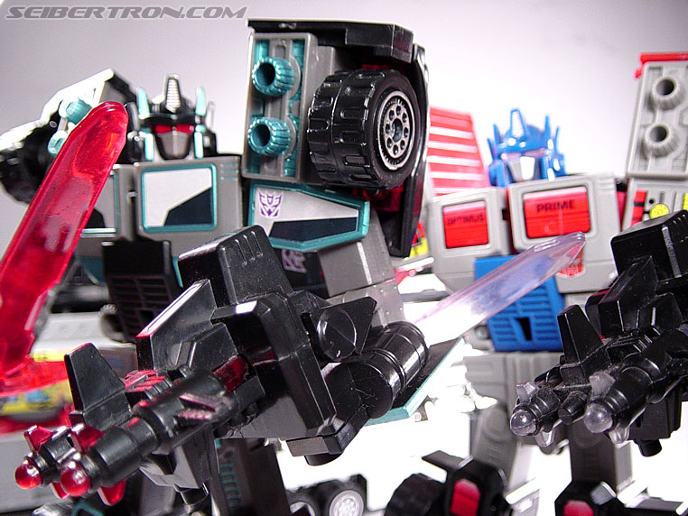 Transformers Robots In Disguise Scourge (Black Convoy) (Image #52 of 67)