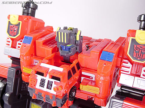Transformers Armada Overload (Ultra Magnus) (Image #30 of 54)